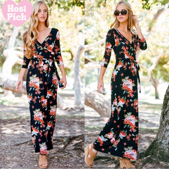 Dresses & Skirts - 🎉HP🎉 Faux Wrap Roses 3/4 Sleeve Maxi Dress